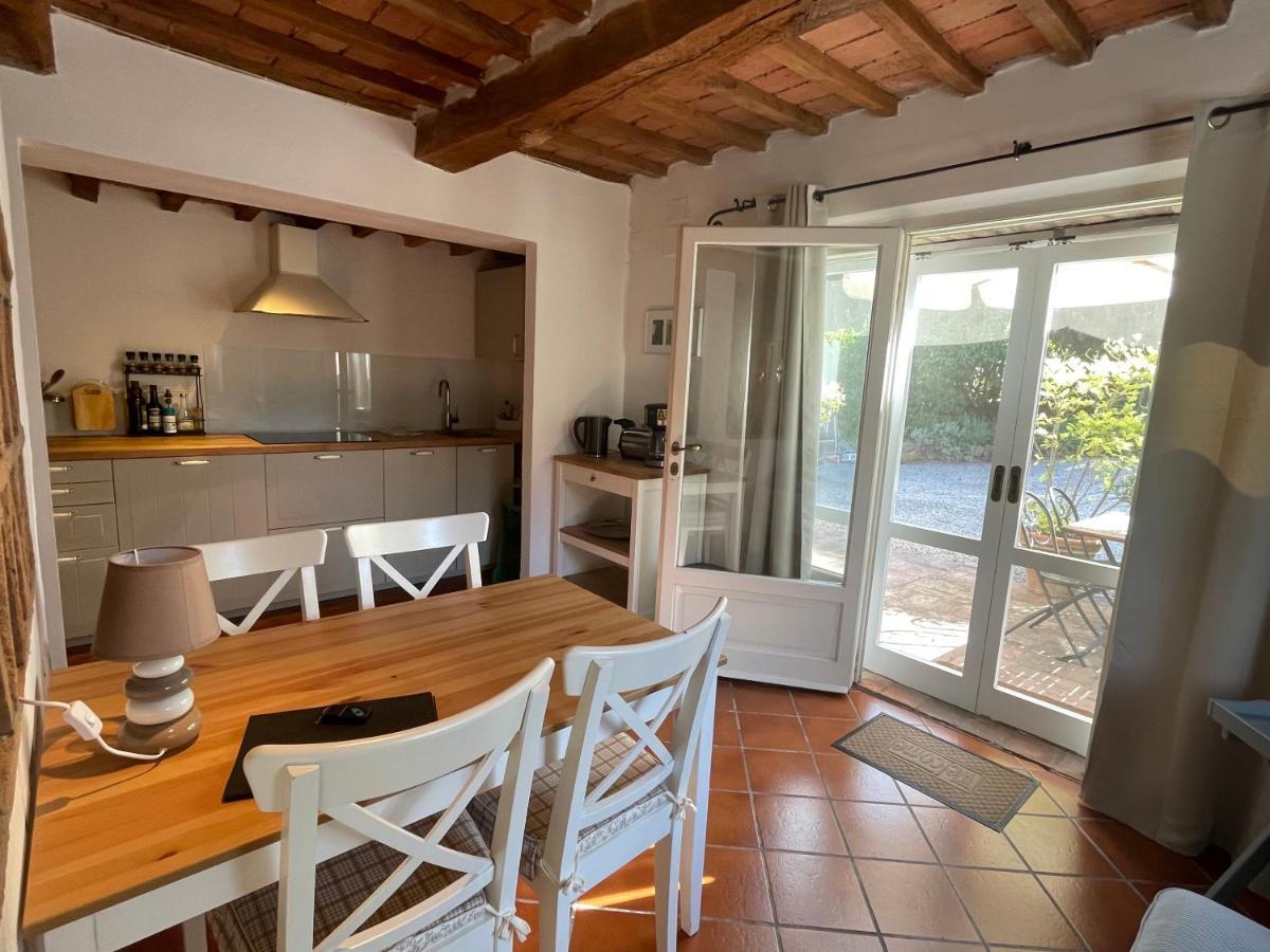 Casa Le Querce Lägenhet Castiglione del Lago Exteriör bild