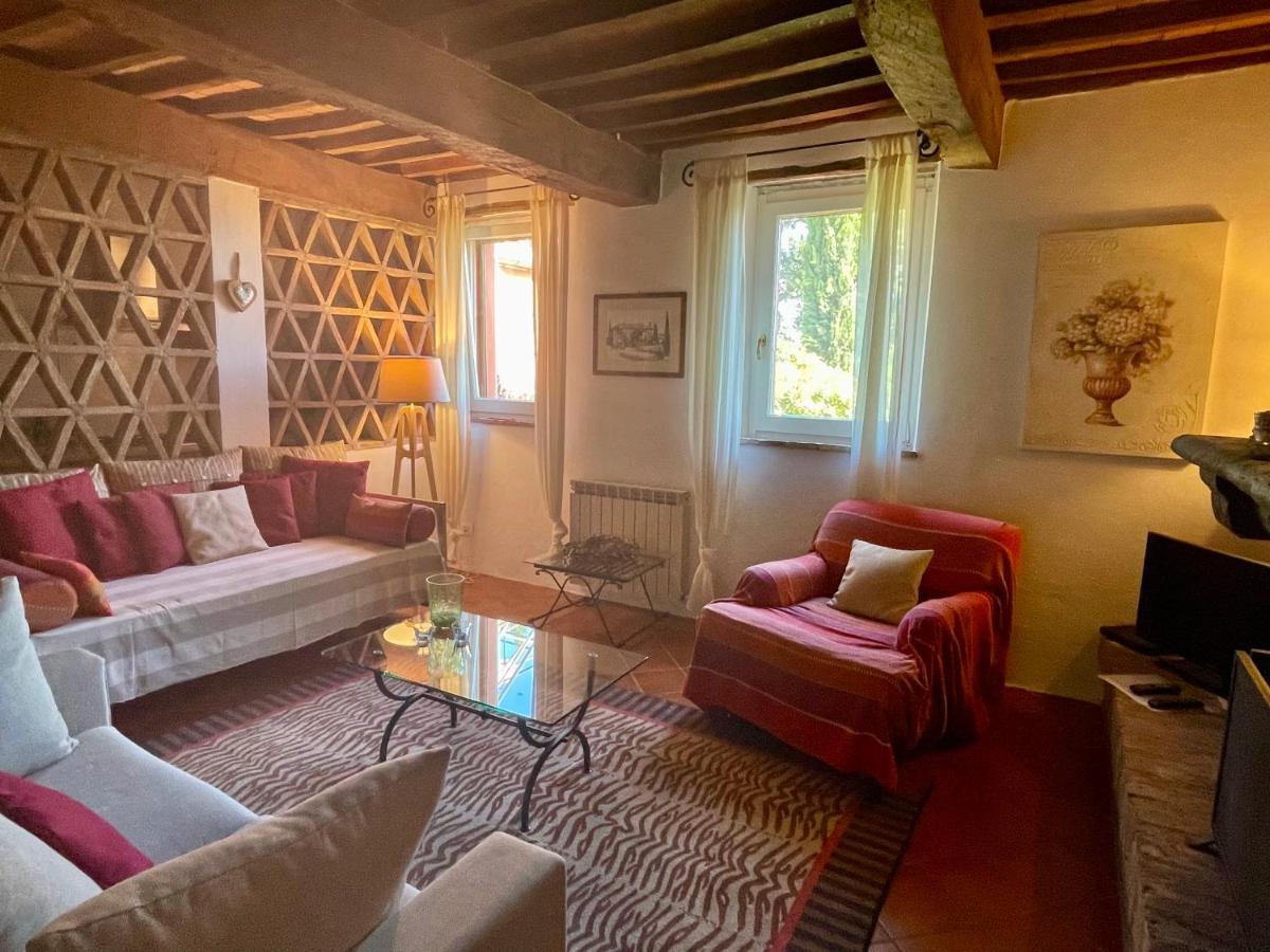 Casa Le Querce Lägenhet Castiglione del Lago Exteriör bild